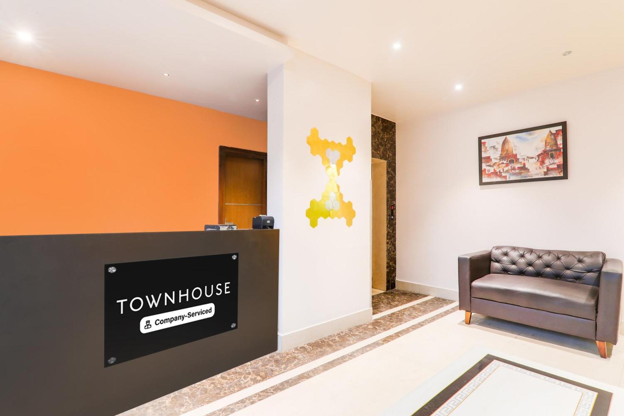 Super Townhouse Viraj Khand Formerly Veridian Inn Chinhat Zewnętrze zdjęcie