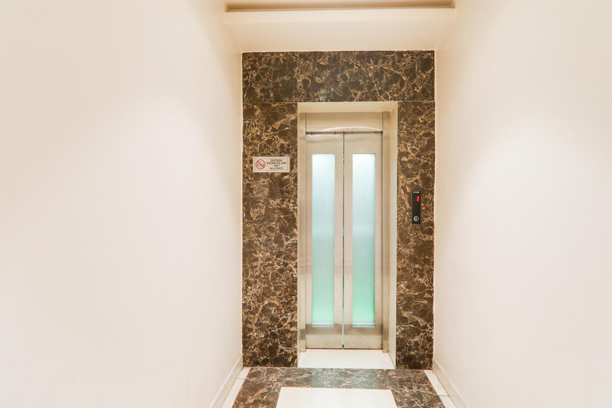 Super Townhouse Viraj Khand Formerly Veridian Inn Chinhat Zewnętrze zdjęcie